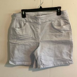 Liz Claiborne Size 12 Classic Striped Stretch shorts